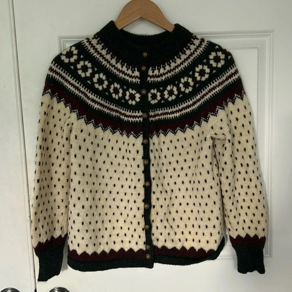 Pace Mace Wool Cream Sweater Size Medium gold buttons - Picture 1 of 8